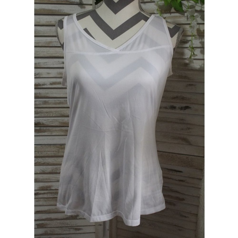 Columbia Sleeveless top (593) 🧘🐞🪺